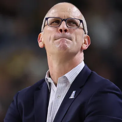 Dan Hurley advises players not to declare early for the NBA Draft