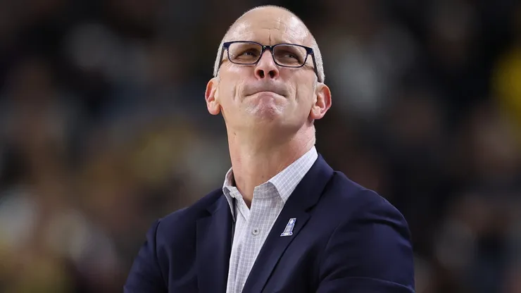 Head coach Dan Hurley of the UConn Huskies.