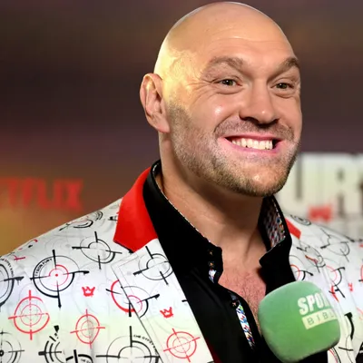 How much is Tyson Fury making for fight vs Arslanbek Makhmudov?