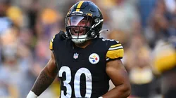 Jaylen Warren #30 of the Pittsburgh Steelers