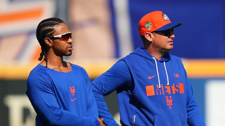 Francisco Lindor and Carlos Mendoza of the New York Mets