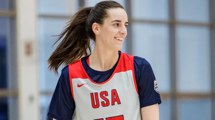 Caitlin Clark #17