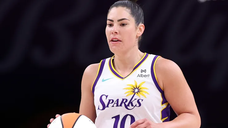 Kelsey Plum #10 of the Los Angeles Sparks.