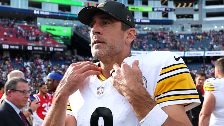 Aaron Rodgers #8 of the Pittsburgh Steelers.