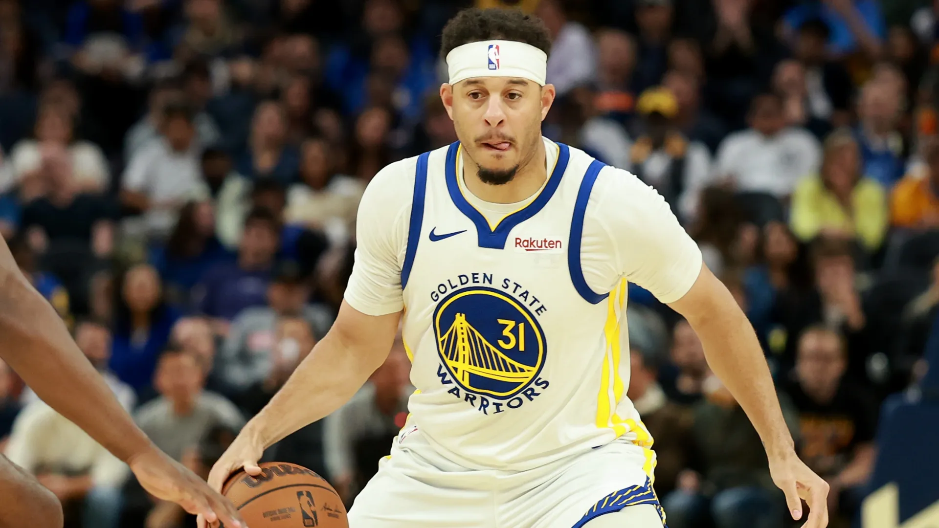Seth Curry of the Warriors dribbles the ball against the Los Angeles Lakers (Source: Ezra Shaw/Getty Images)