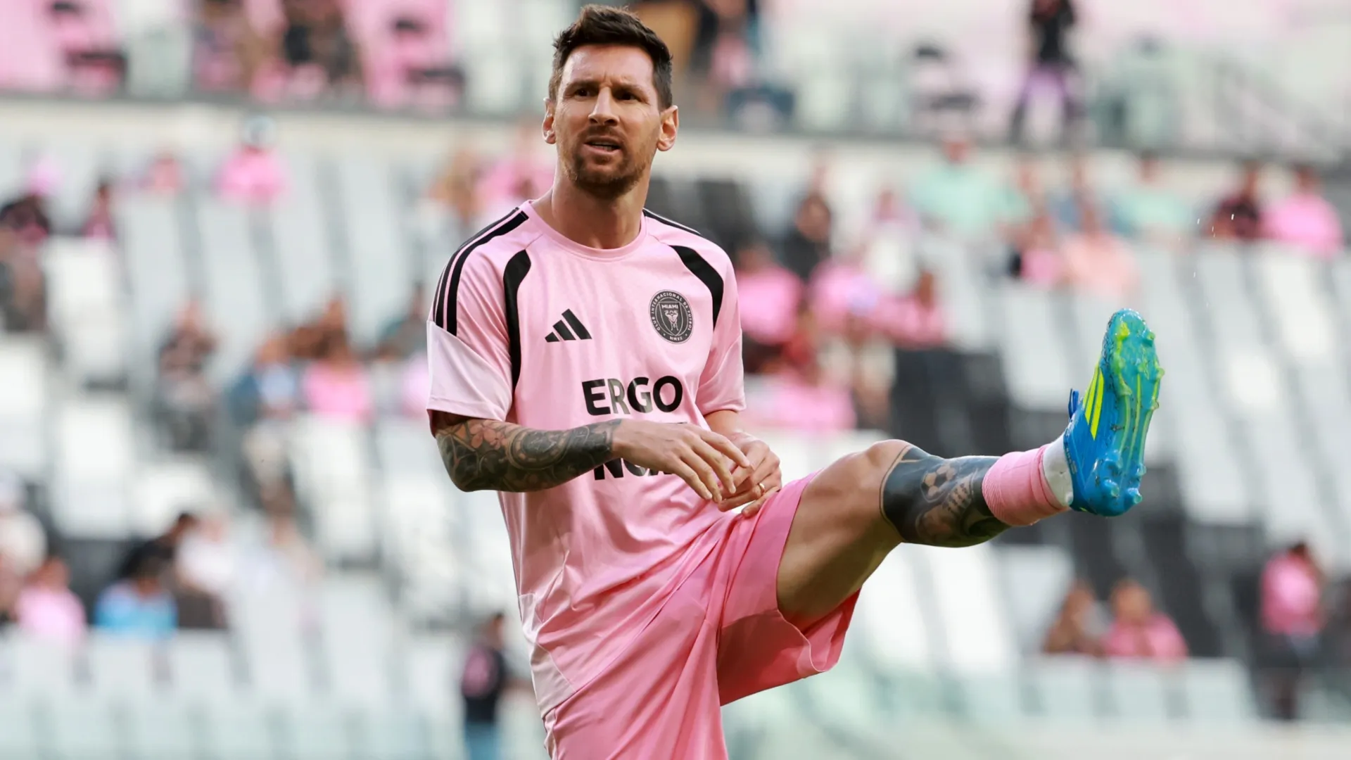 Lionel Messi #10 of Inter Miami CF warms up prior to a MLS match (Source: Leonardo Fernandez/Getty Images)