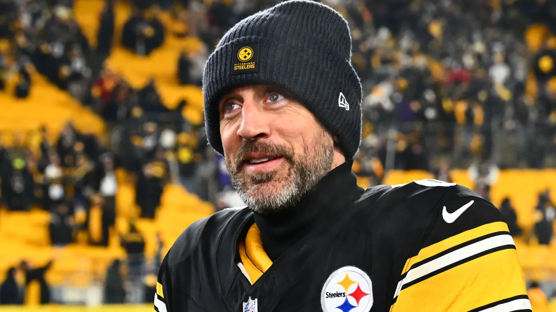 Aaron Rodgers #8 of the Pittsburgh Steelers