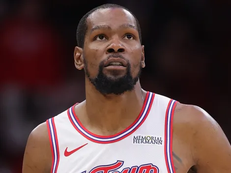 Is Kevin Durant playing today, April 18, for Rockets vs Lakers in Game 1 of the NBA Playoffs?