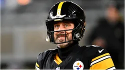 Aaron Rodgers #8 of the Pittsburgh Steelers