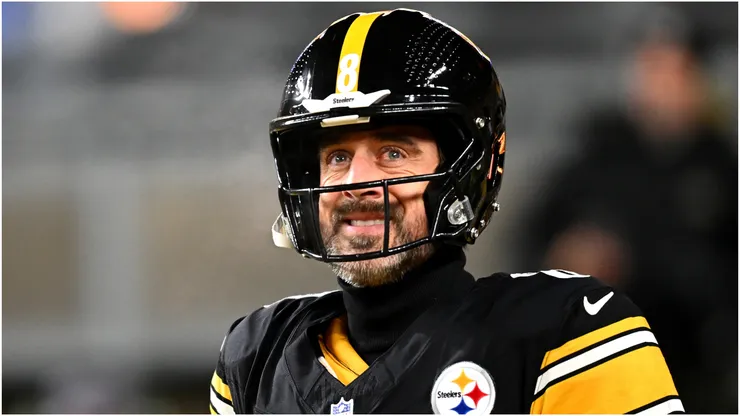 Aaron Rodgers #8 of the Pittsburgh Steelers