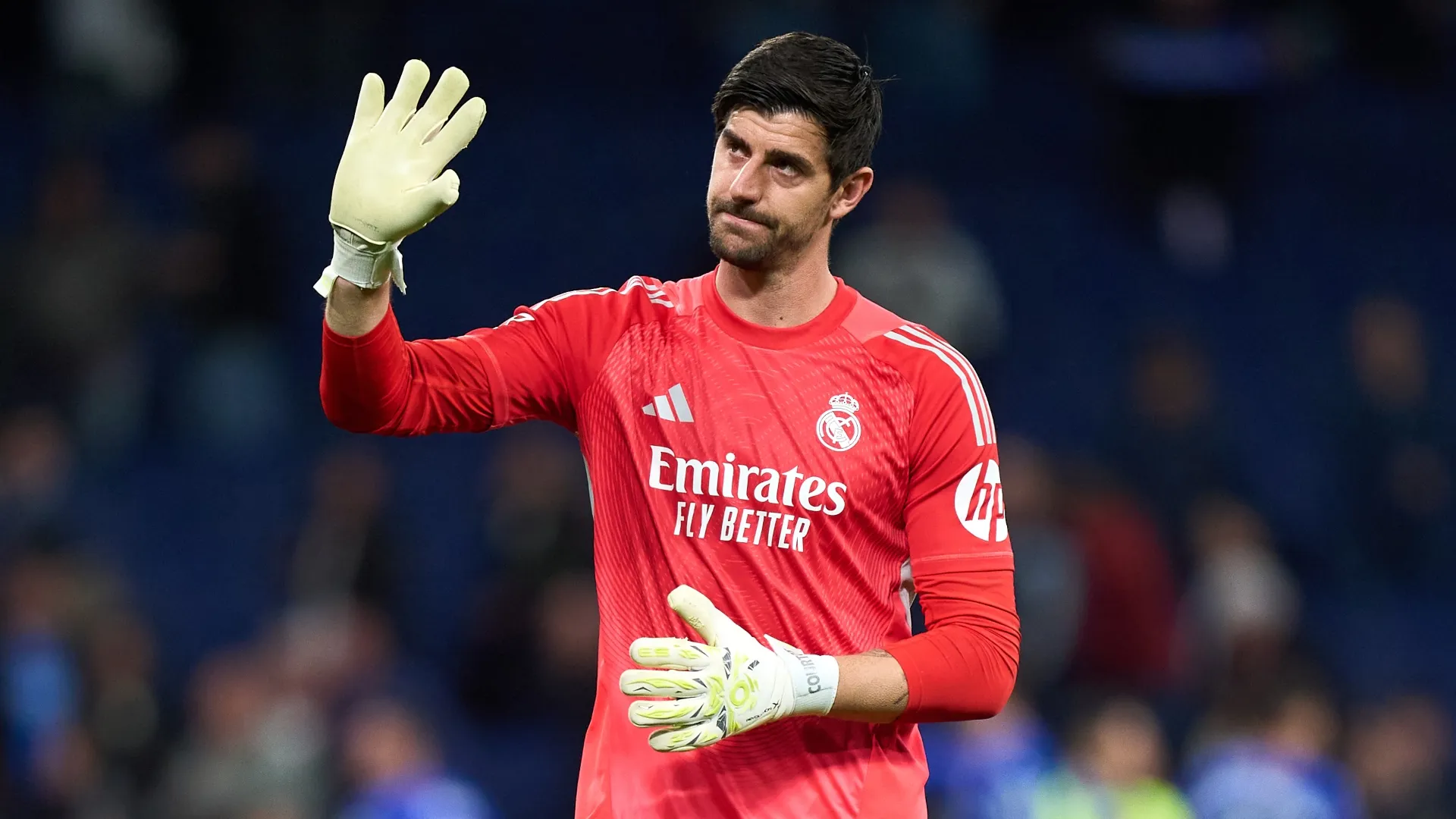 Thibaut Courtois of Real Madrid acknowledges the fans after the LaLiga EA Sports match (Source: Angel Martinez/Getty Images)