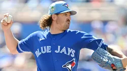Kevin Gausman #34 of the Blue Jays delivers a pitch.