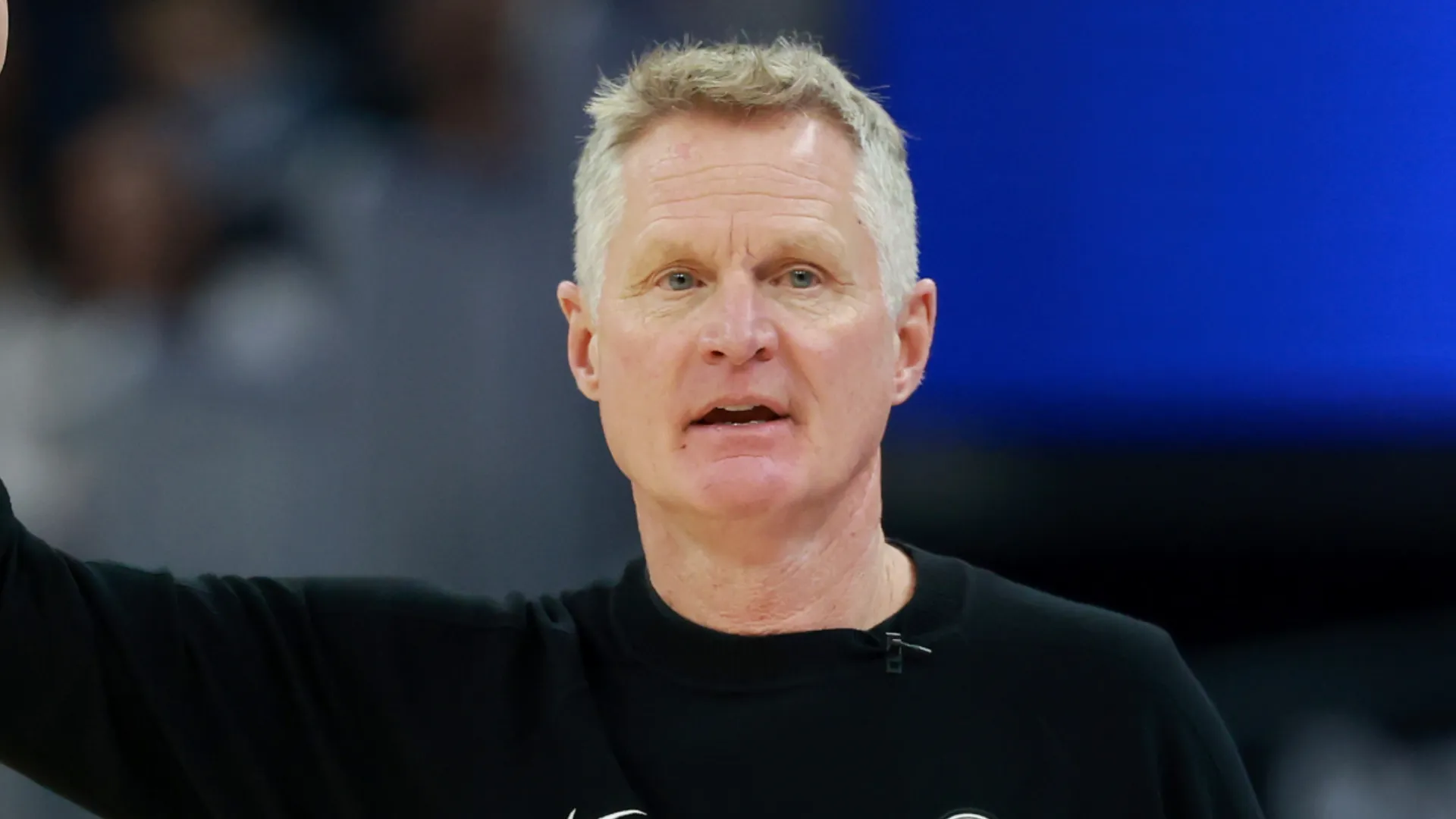 Steve Kerr reacts during a game