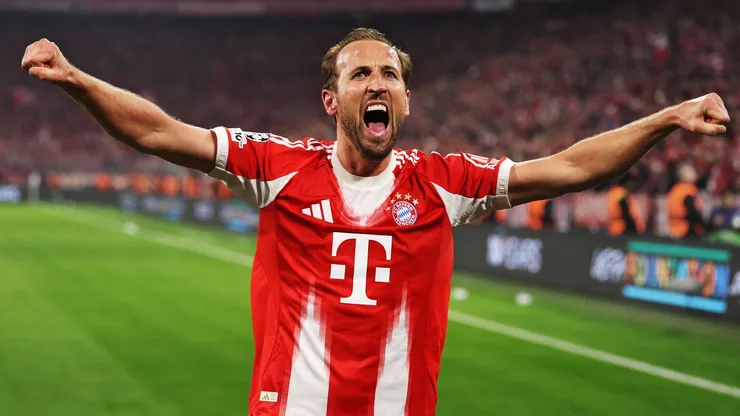 Harry Kane celebrates victory after the UEFA Champions League 2025/26 Quarter-Final Second Leg match.
