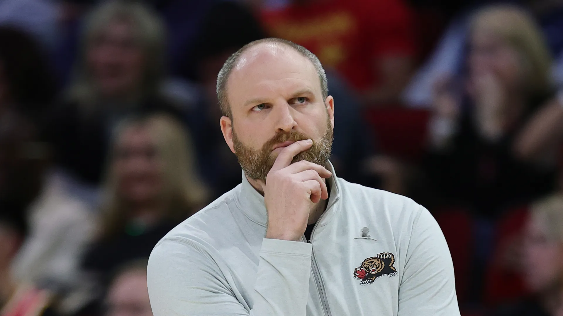 Taylor Jenkins during a Memphis Grizzlies game.