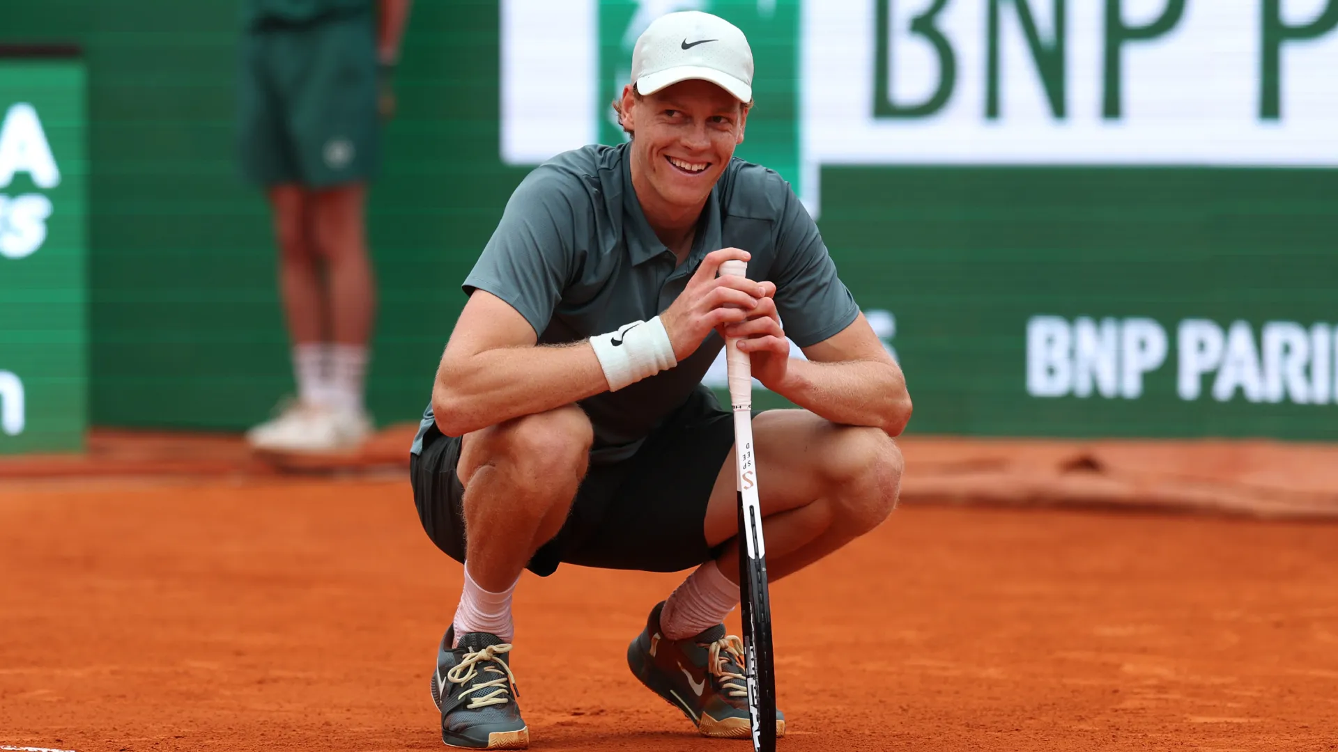Jannik Sinner celebrates after victory against Carlos Alcaraz at Monte-Carlo. (Getty Images)