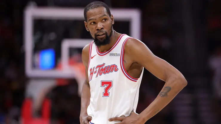 Kevin Durant #7 of the Rockets looks on against the Minnesota Timberwolves in 2026.