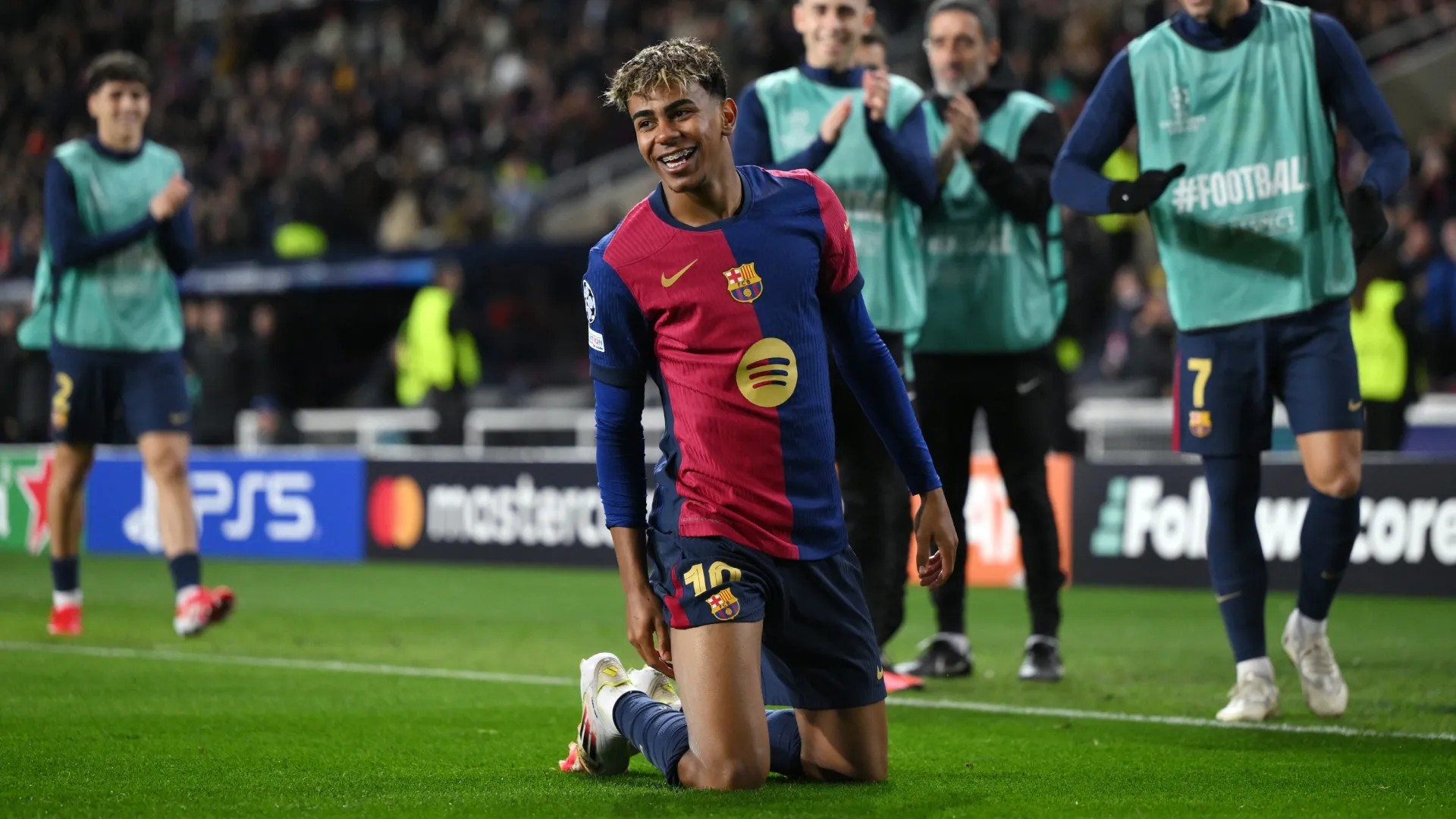 Lamine Yamal during the UEFA Champions League 2024/25 League Phase MD8 match (Source: David Ramos/Getty Images)