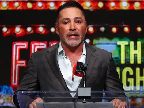 De La Hoya hints at comeback scenario involving Mayweather