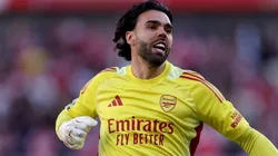 David Raya celebrates a goal for Arsenal vs Newcastle.