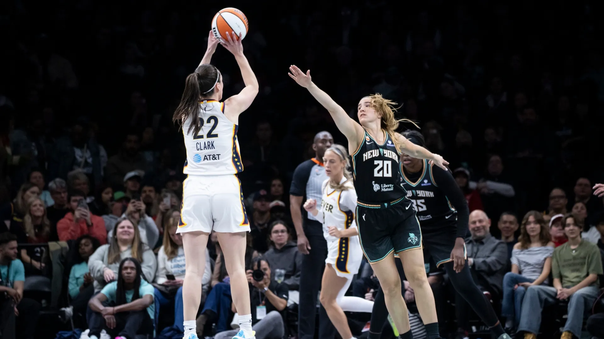 Caitlin Clark Indiana Fever