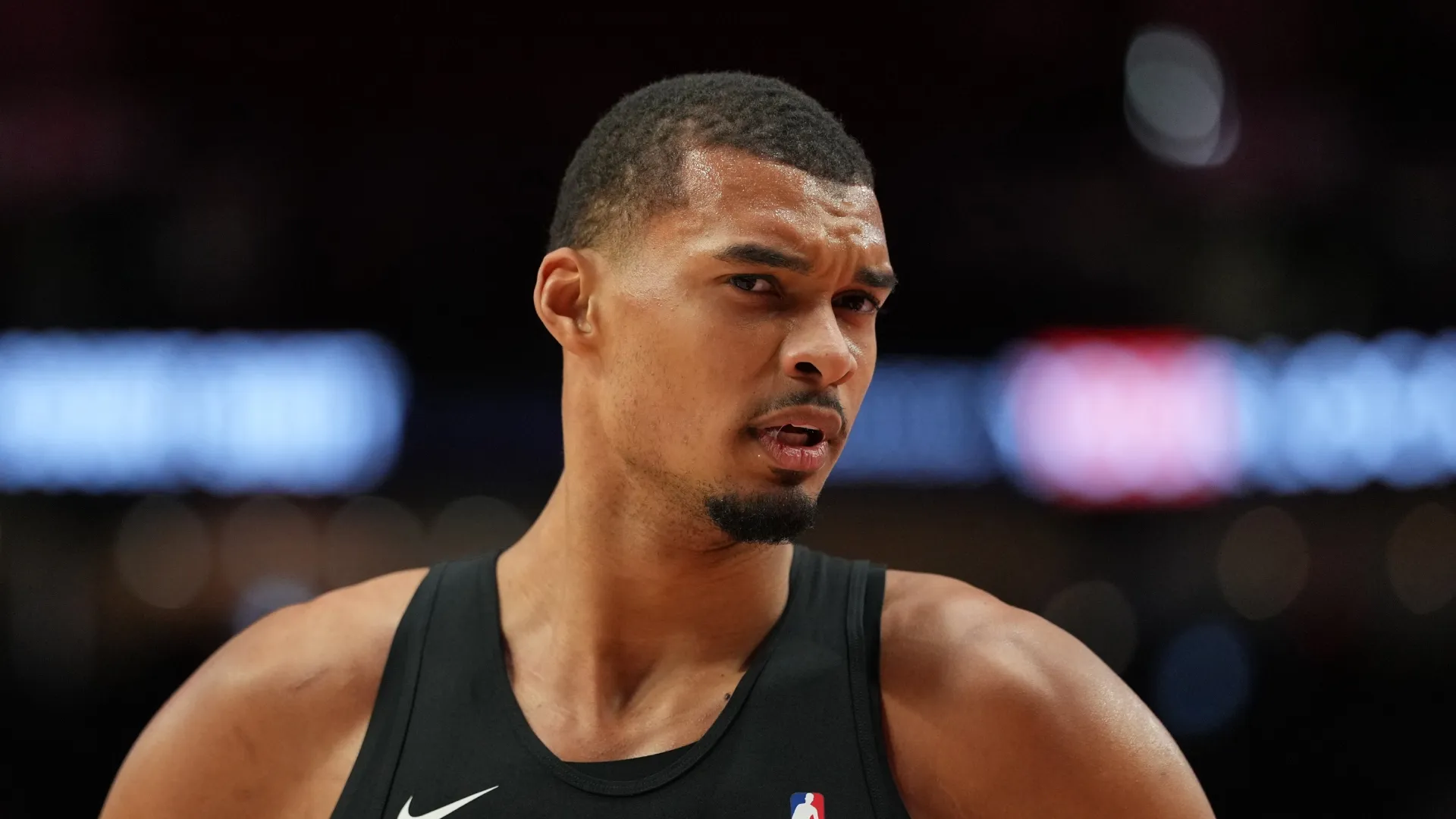 Victor Wembanyama before a Spurs game.