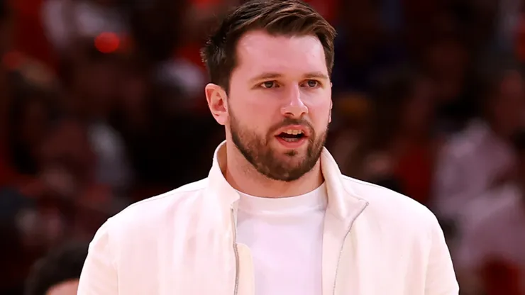 Luka Doncic #77 of the Los Angeles Lakers looks on.