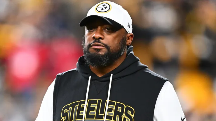 Head coach Mike Tomlin of the Pittsburgh Steelers