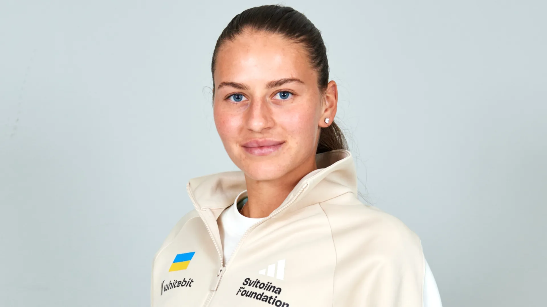 Marta Kostyuk in a photo shooting prior to the 2026 Billie Jean King Cup by Gainbridge Qualifier (Source: Adam Nurkiewicz/Getty Images for Billie Jean King Cup)