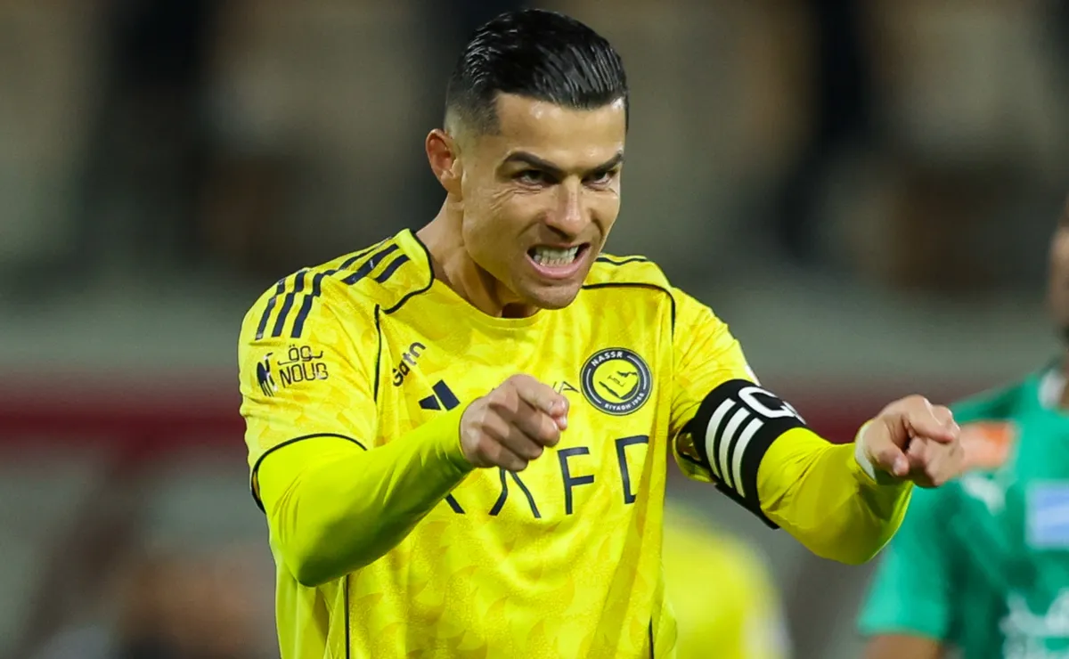 ronaldo is drafting the case caption for a pleading