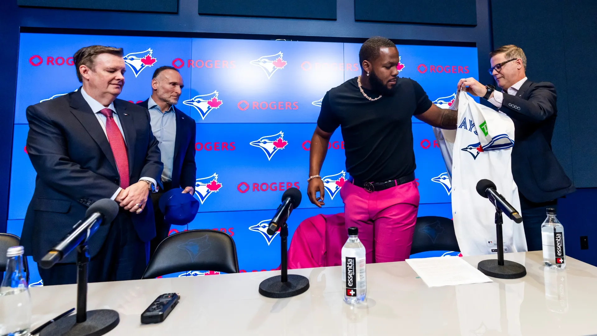 Mark Shapiro comments on Vancouver’s MLB expansion bid as the city explores bringing a Major League franchise to Canada. Mark Blinch/Getty Images