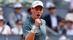 Jannik Sinner celebrates a point against Arthur Fils.