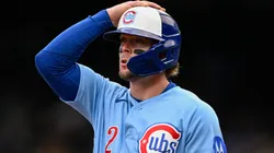 Nico Hoerner leaves the game early after experiencing neck tightness.