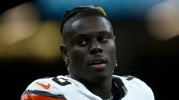 David Njoku, free agent tight end