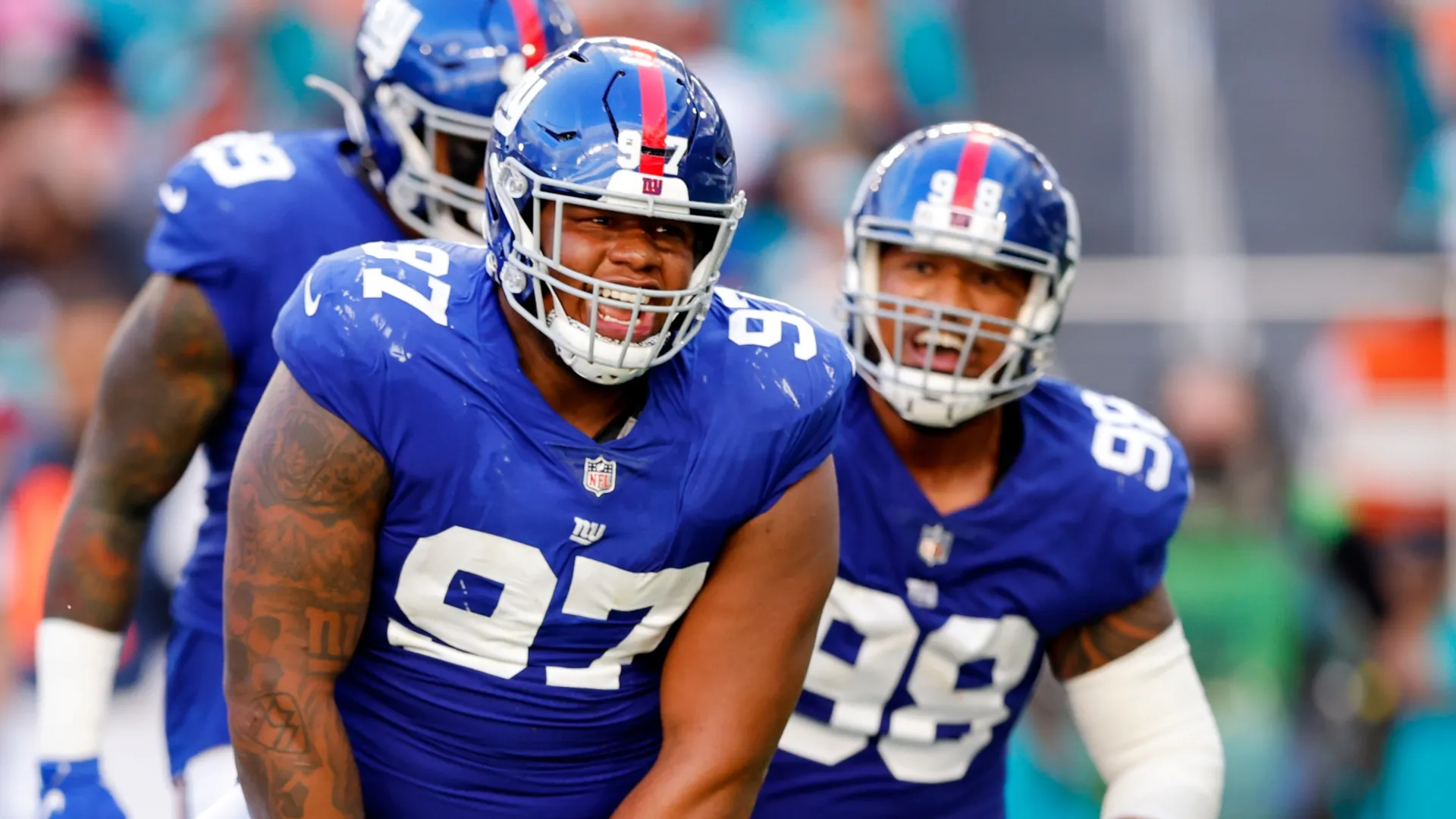 Dexter Lawrence (#97) and Austin Johnson (#98)