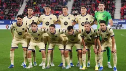 Players of Barcelona pose for a team photograph prior to the LaLiga EA Sports match