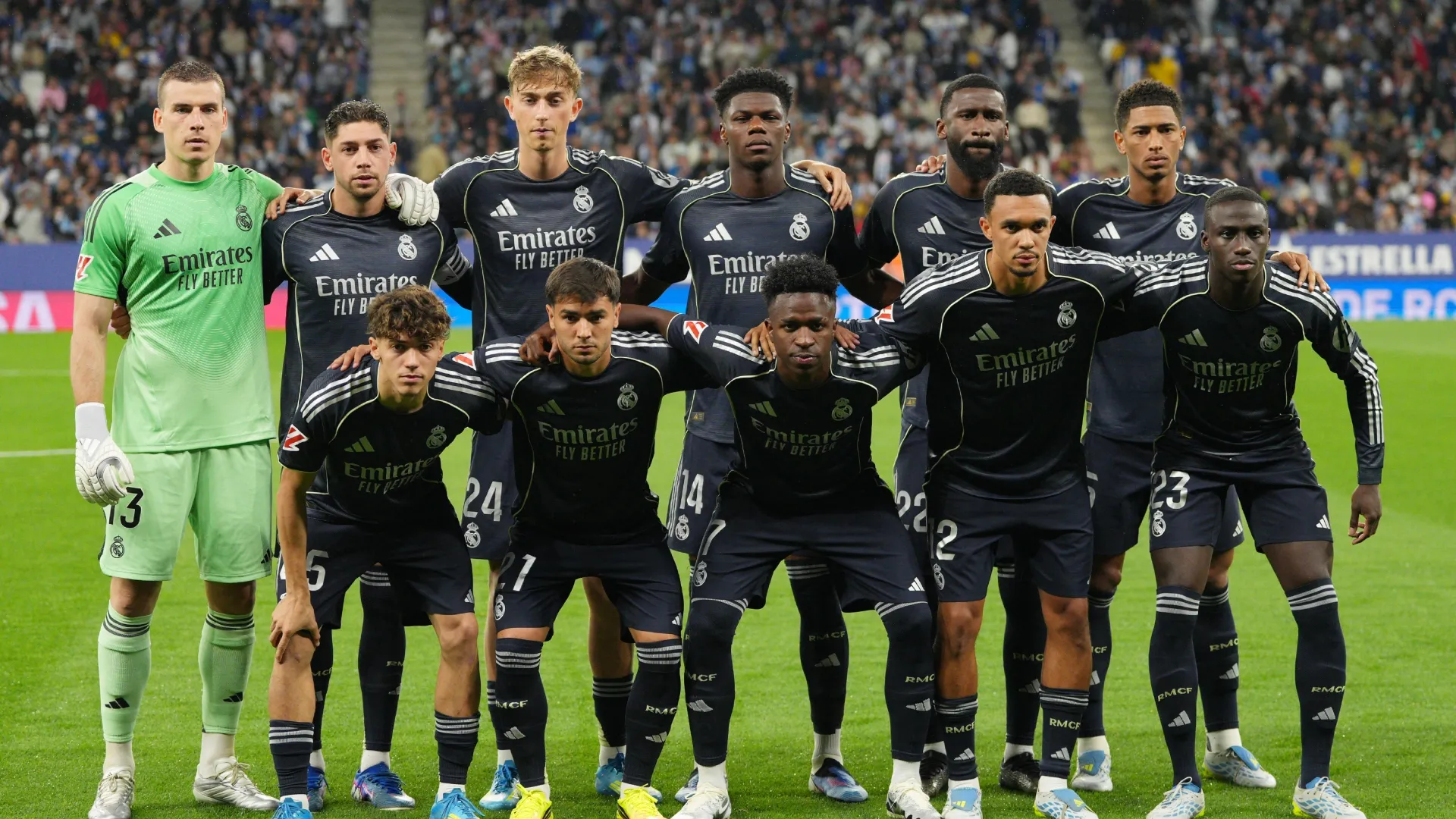 Players of Real Madrid pose for a team photograph prior to the LaLiga EA Sports match (Source: Pedro Salado/Getty Images)