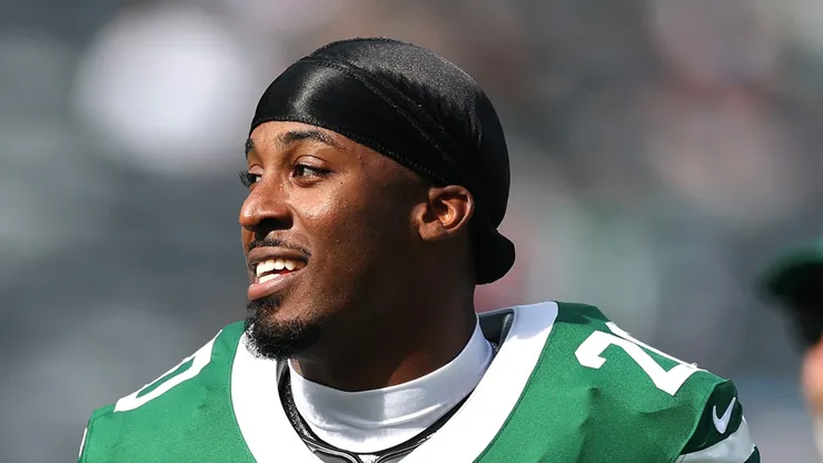 Breece Hall running back of the New York Jets