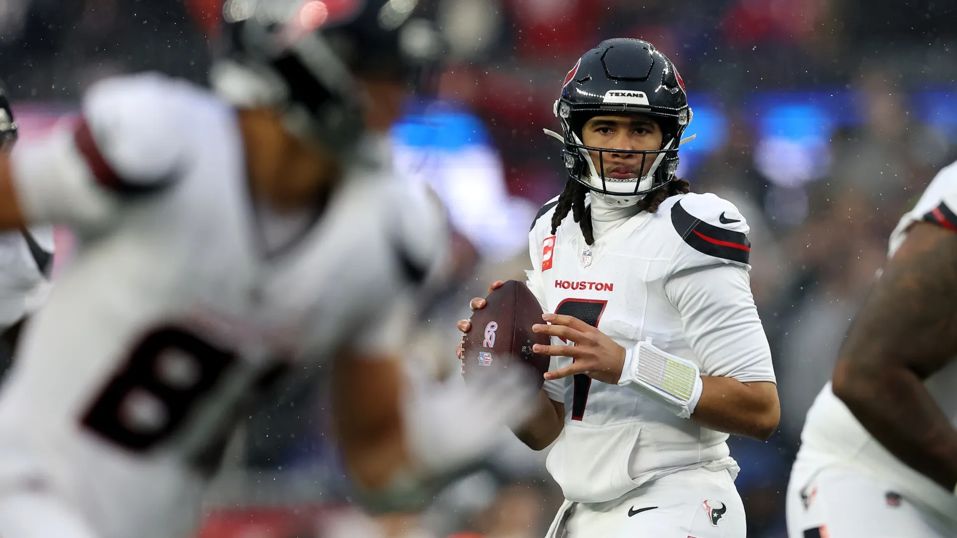 C.J. Stroud #7 of the Houston Texans looks to pass in the first quarter against the Patriots (Source: Elsa/Getty Images)
