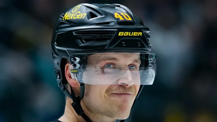 Elias Pettersson of the Vancouver Canucks at Rogers Arena.