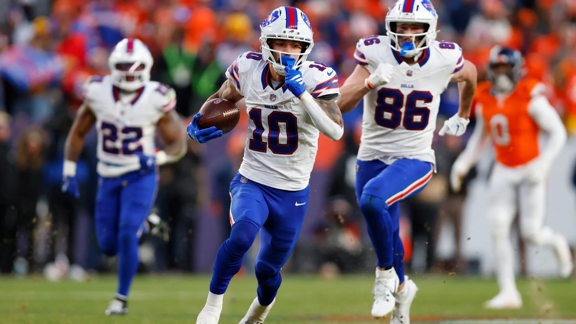 Khalil Shakir #10 of the Buffalo Bills runs with the ball for 46 yard against the Denver Broncos (Source: Justin Edmonds/Getty Images)