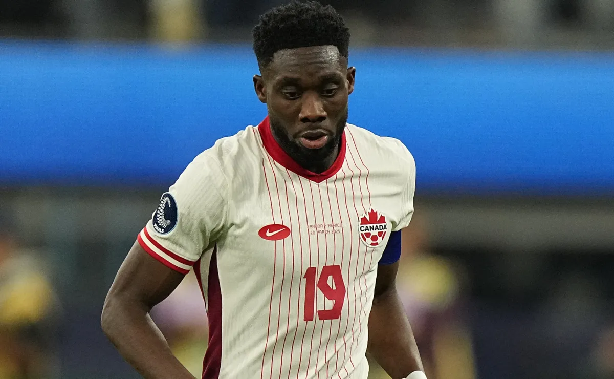 Alphonso Davies’ 2026 World Cup status reportedly in doubt as Canada star faces injury uncertainty