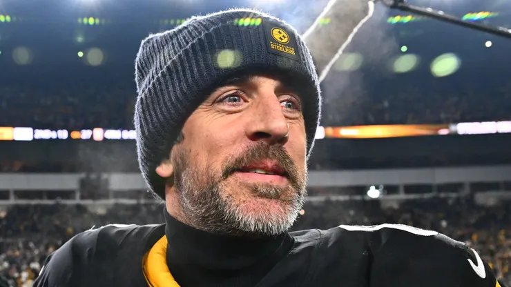 Aaron Rodgers former quarterback of the Steelers