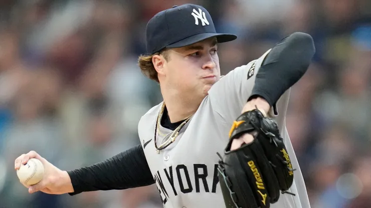 Cam Schlittler #31 of the New York Yankees throws a pitch.