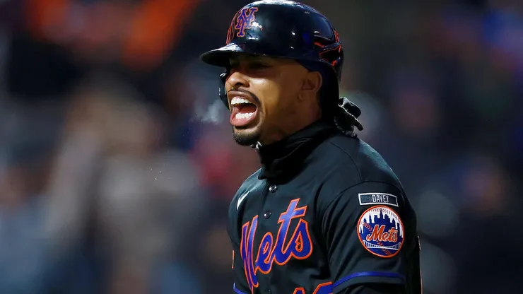 Francisco Lindor #12 of the New York Mets.