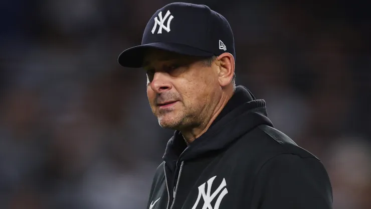 Aaron Boone #17 of the New York Yankees looks on.