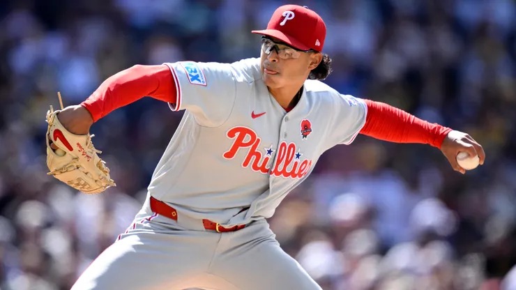 Jesus Luzardo #44 of the Philadelphia Phillies pitches.