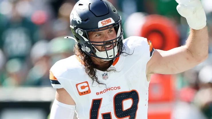 Alex Singleton #49 of the Denver Broncos.