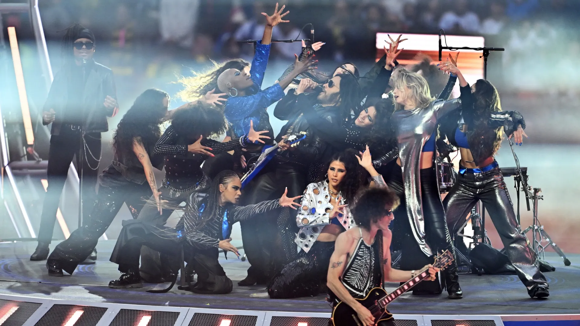 Lenny Kravitz performs prior to the UEFA Champions League 2023/24 Final match (Source: Dan Mullan/Getty Images)