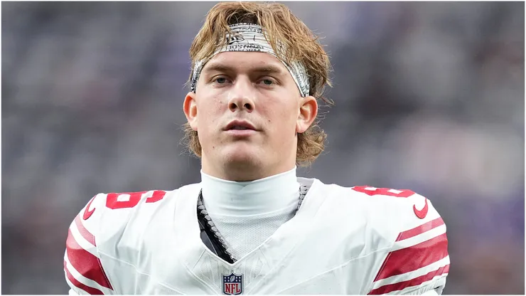 Jaxson Dart #6 of the New York Giants